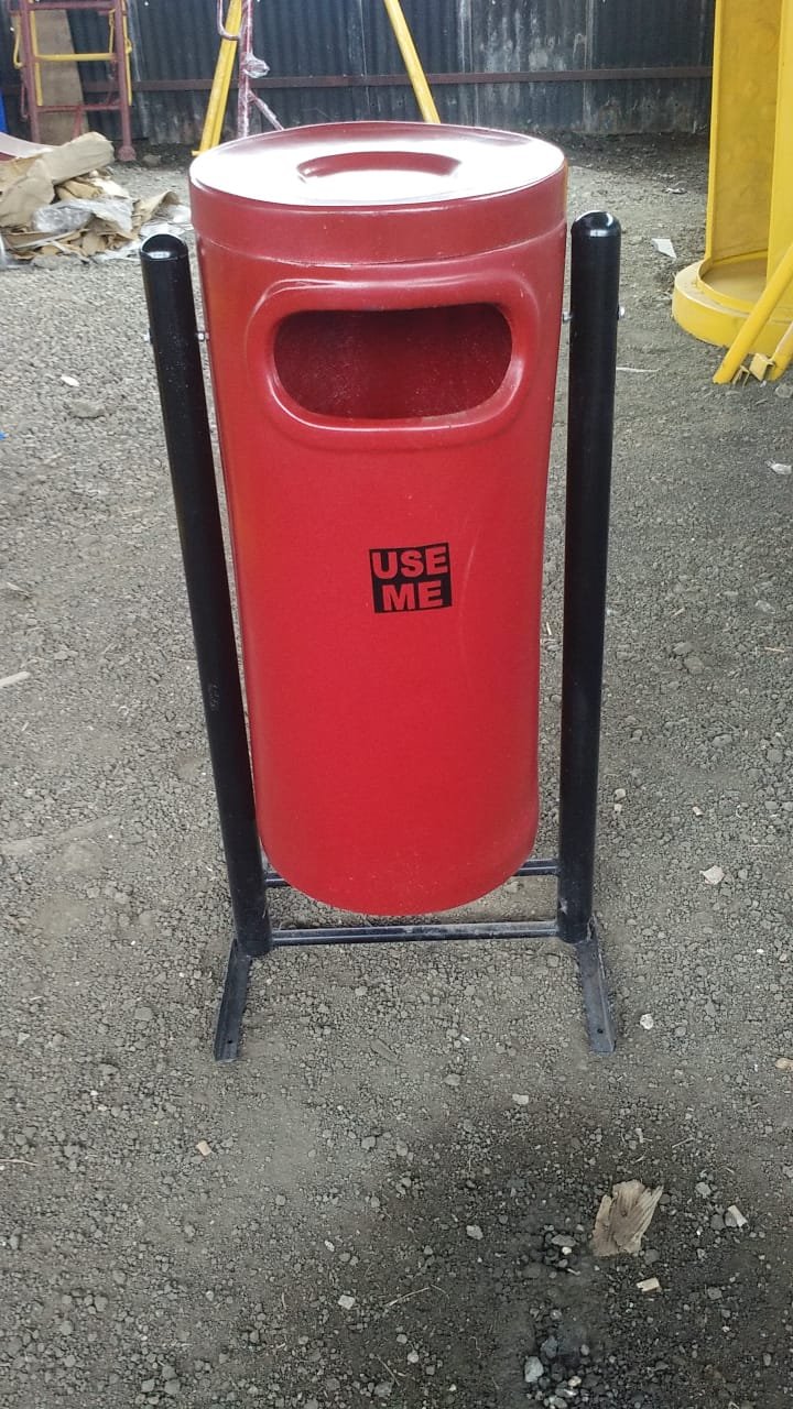 Cylindrical Dustbin