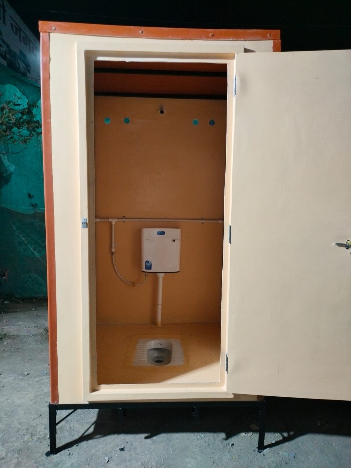 Toilet View 4
