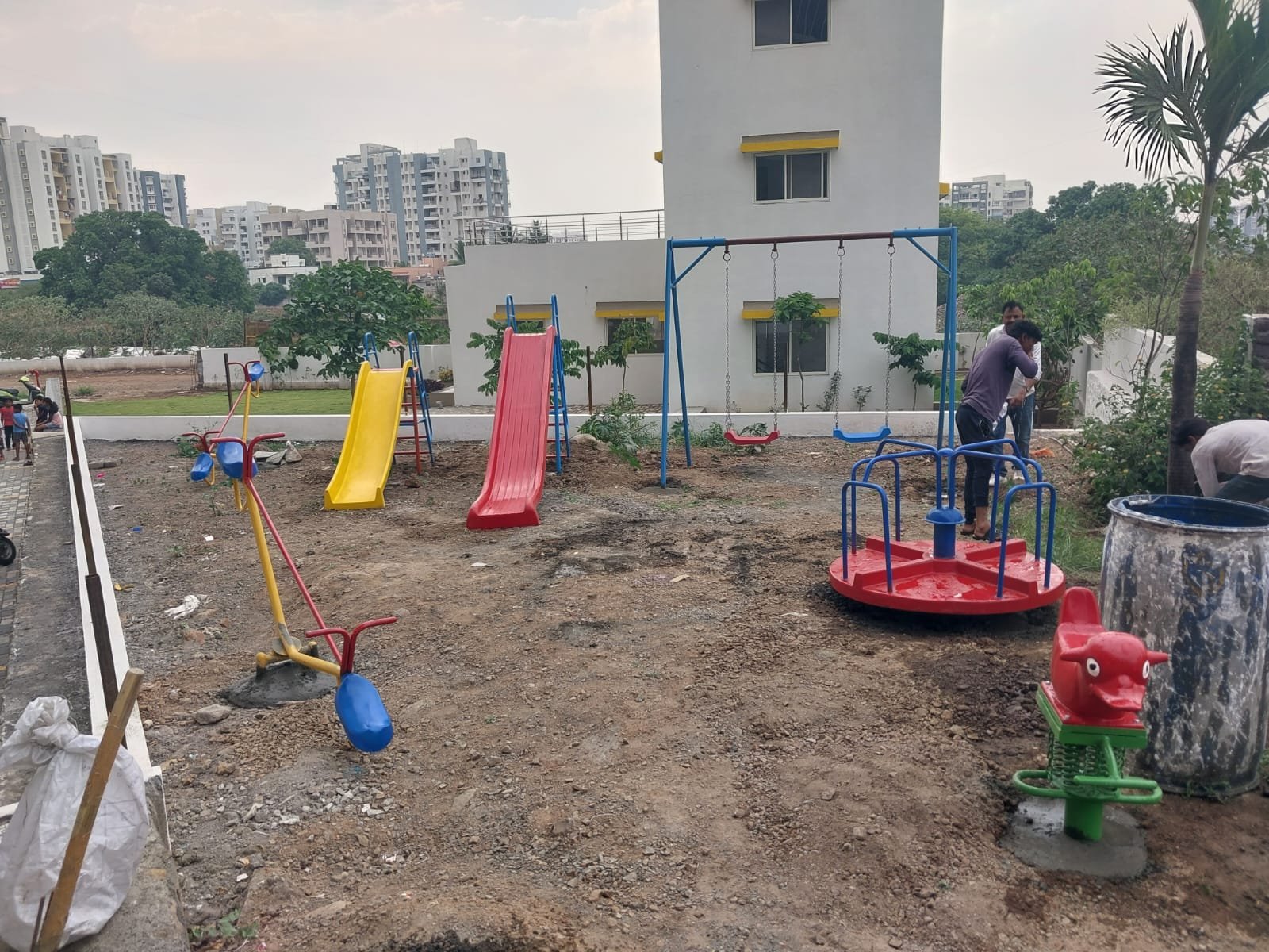 dustbin View 5
